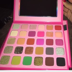 JEFREE STAR PALLETE last one